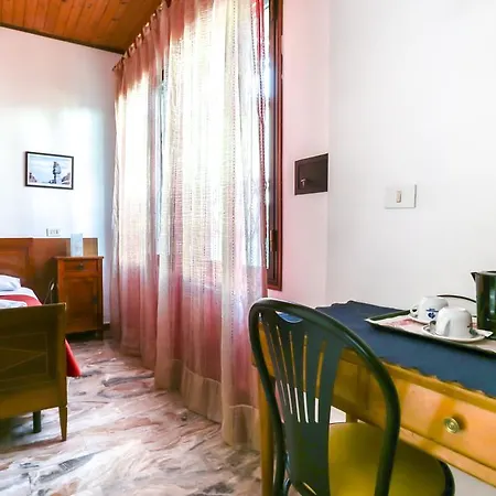 Casa de hóspedes Teresa 2*
